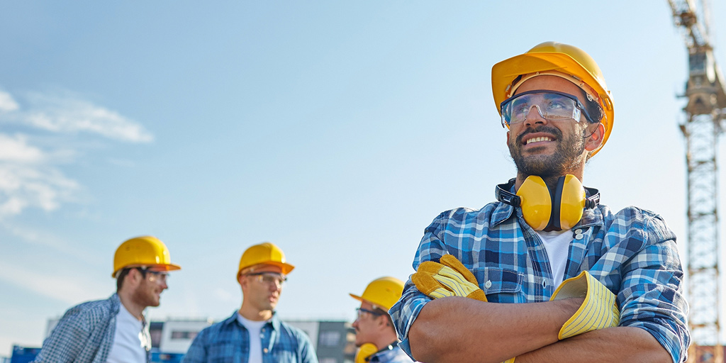 Охрана труда строителей. To improve safety. Safety training. Occupational health and safety. To improve safety.